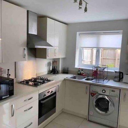 3 Stories, 5 Bedroom House In Prime Location With Balcony And Shared Garden Liverpool Dış mekan fotoğraf