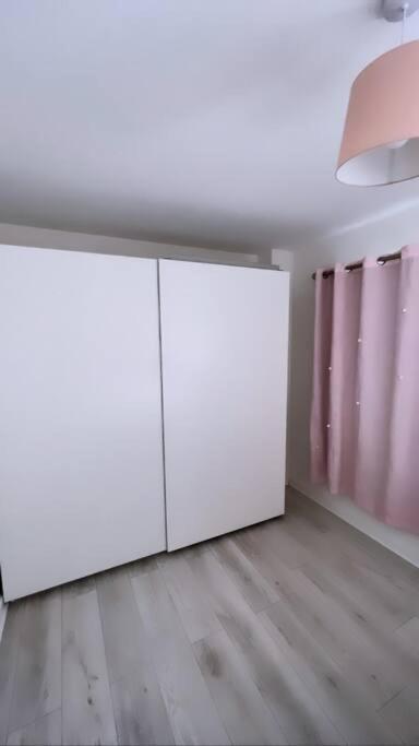 3 Stories, 5 Bedroom House In Prime Location With Balcony And Shared Garden Liverpool Dış mekan fotoğraf