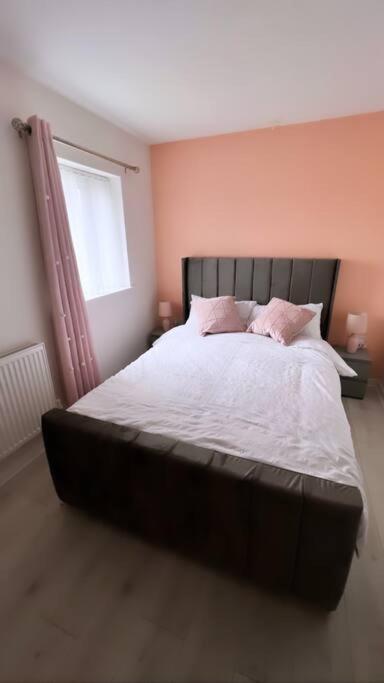 3 Stories, 5 Bedroom House In Prime Location With Balcony And Shared Garden Liverpool Dış mekan fotoğraf